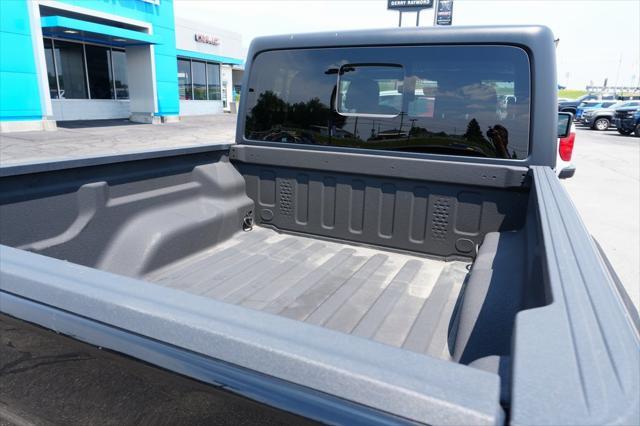 used 2022 Jeep Gladiator car, priced at $34,942