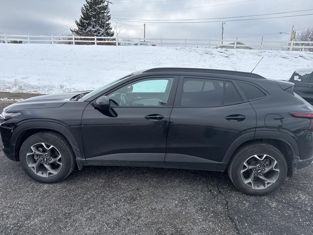 used 2025 Chevrolet Trax car, priced at $21,912