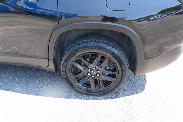 used 2023 Chevrolet Traverse car, priced at $31,982