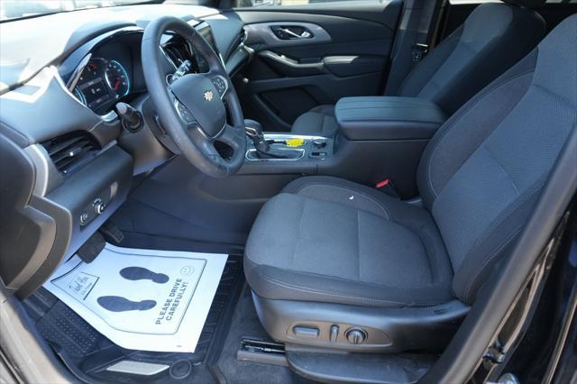 used 2023 Chevrolet Traverse car, priced at $31,982