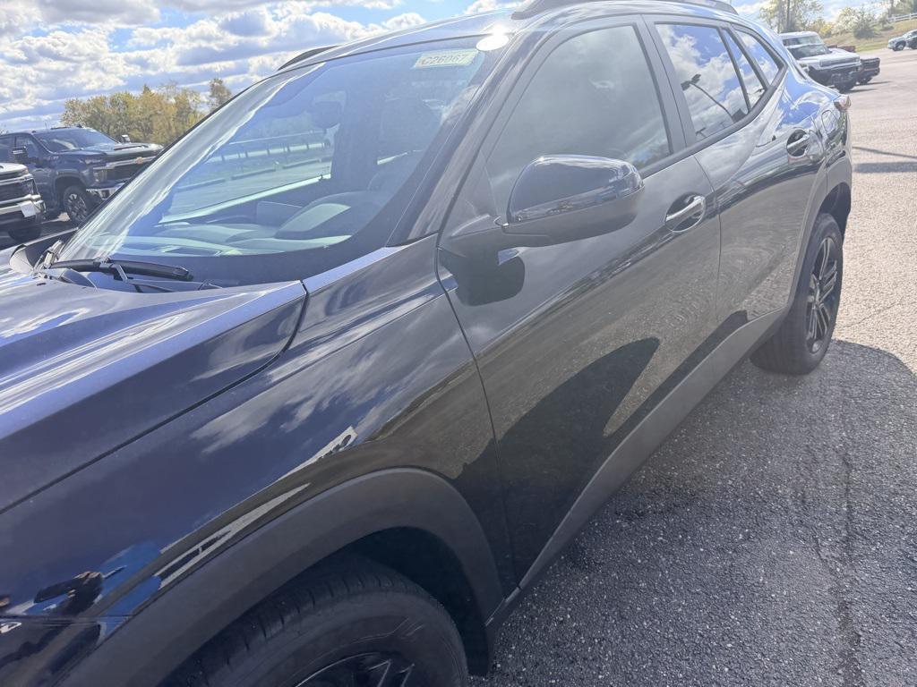 new 2026 Chevrolet Trax car, priced at $27,514