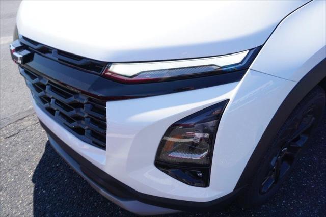 new 2025 Chevrolet Equinox car, priced at $32,826