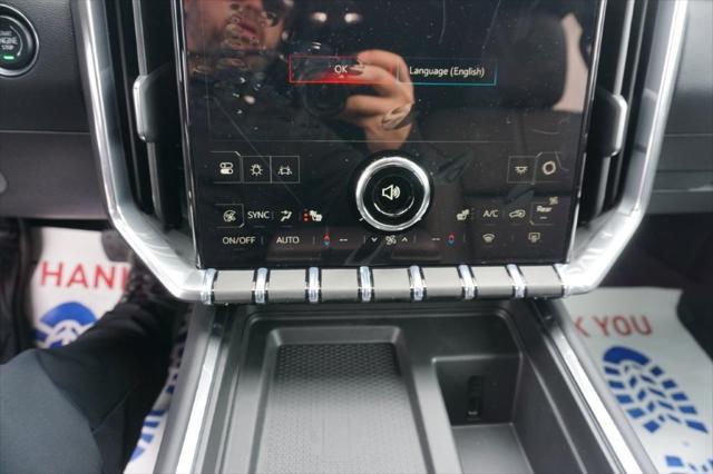 new 2025 GMC Acadia car, priced at $50,944