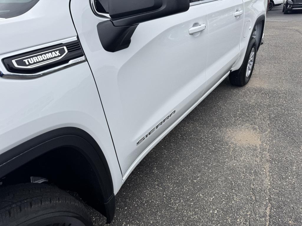 new 2025 GMC Sierra 1500 car, priced at $47,463