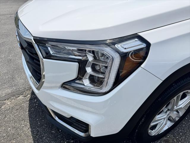 used 2023 GMC Terrain car, priced at $25,512