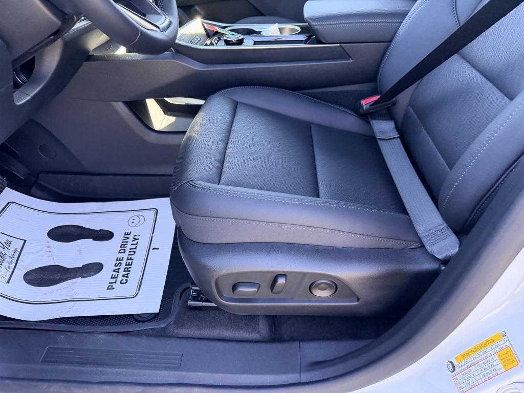 new 2026 Chevrolet Equinox car, priced at $36,320