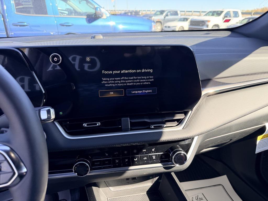 new 2026 Chevrolet Equinox car, priced at $36,320