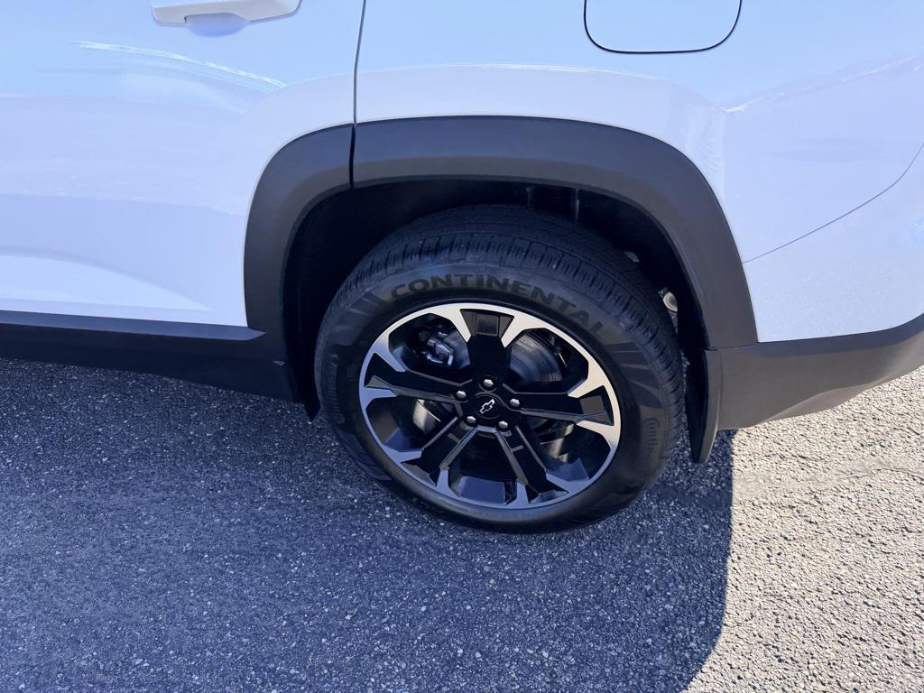 new 2026 Chevrolet Equinox car, priced at $36,320