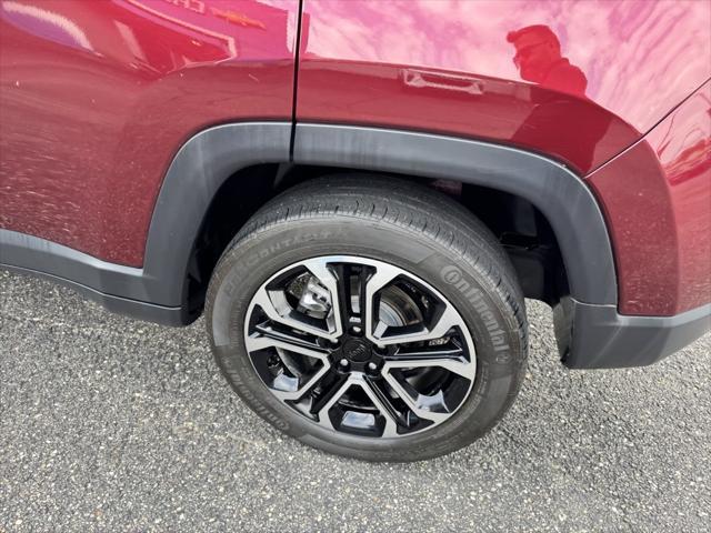 used 2022 Jeep Compass car, priced at $25,318