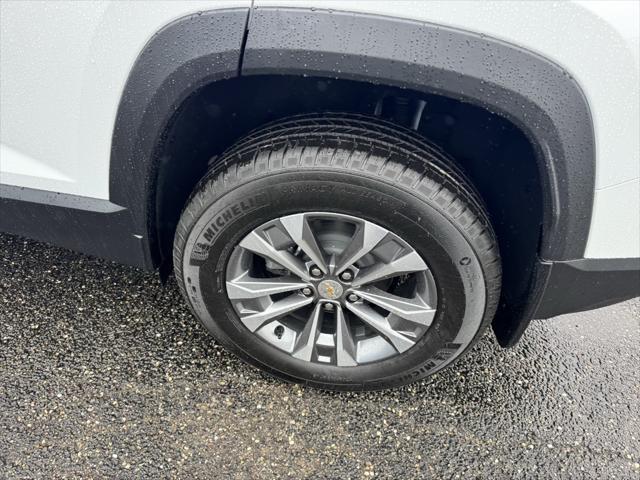 new 2026 Chevrolet Equinox car, priced at $33,488