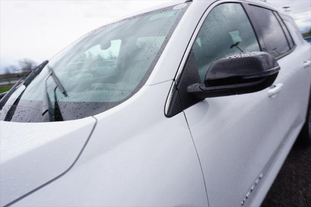new 2025 Chevrolet Traverse car, priced at $41,599