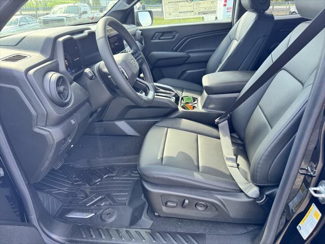 new 2025 Chevrolet Colorado car, priced at $46,047