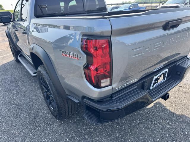 new 2025 Chevrolet Colorado car, priced at $45,996