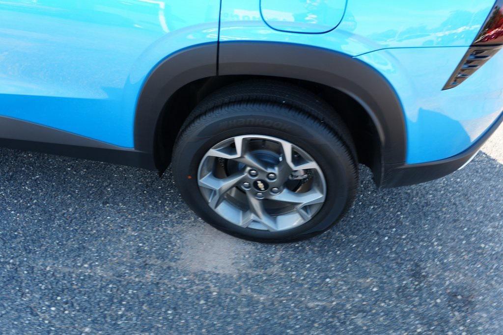 new 2025 Chevrolet Trax car, priced at $24,099