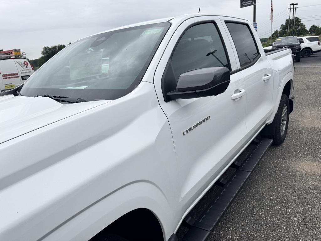 new 2025 Chevrolet Colorado car, priced at $42,307
