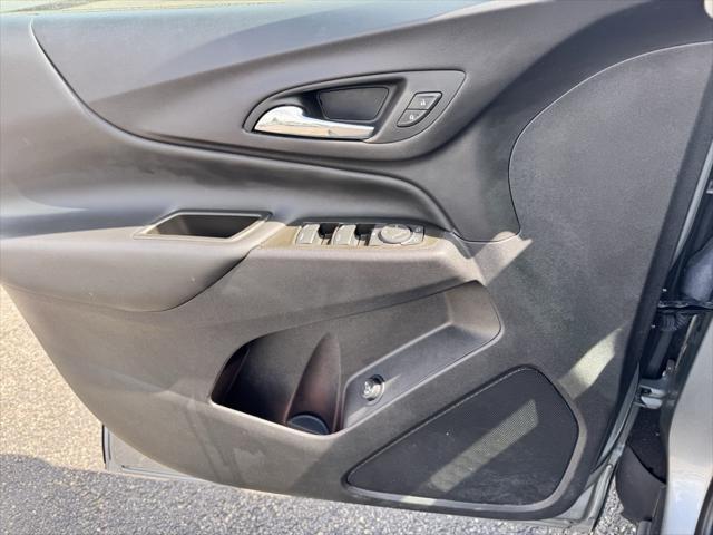 used 2023 Chevrolet Equinox car, priced at $25,789