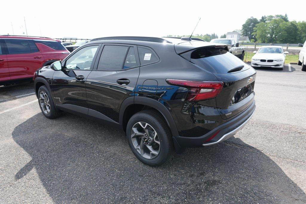 new 2025 Chevrolet Trax car, priced at $24,622