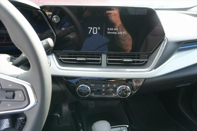 new 2025 Chevrolet Trax car, priced at $24,622