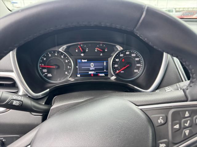 used 2022 Chevrolet Equinox car, priced at $25,158
