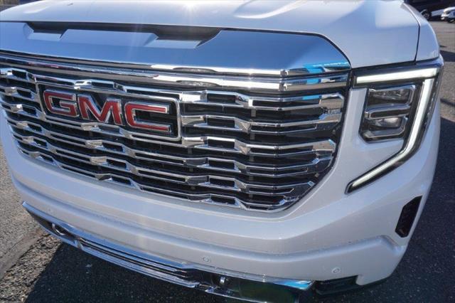 new 2025 GMC Sierra 1500 car, priced at $72,456