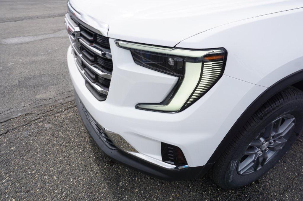 new 2025 GMC Acadia car, priced at $44,320
