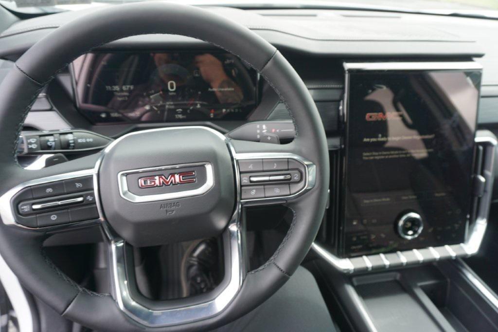 new 2025 GMC Acadia car, priced at $44,320