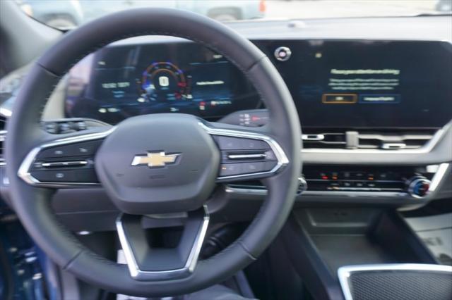 new 2025 Chevrolet Equinox car, priced at $30,305