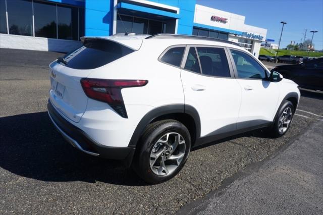 new 2025 Chevrolet Trax car, priced at $25,667