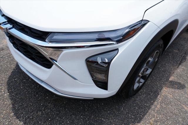 new 2025 Chevrolet Trax car, priced at $25,357