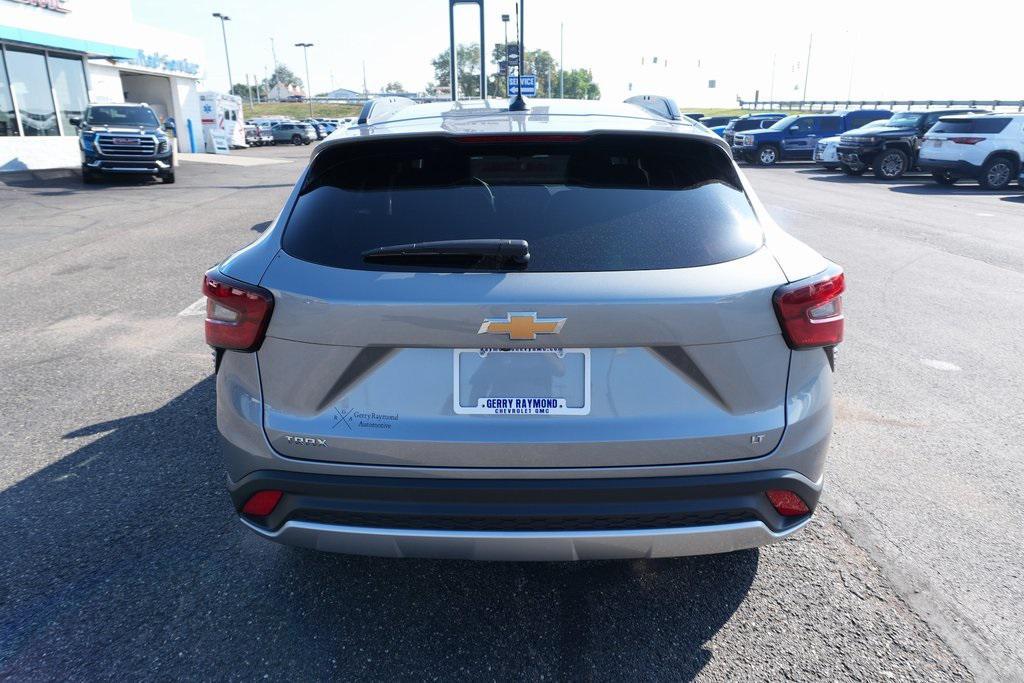 new 2025 Chevrolet Trax car, priced at $24,899
