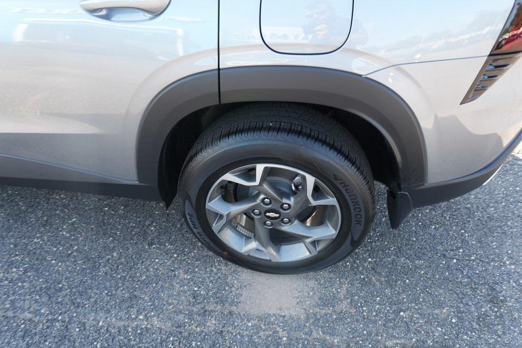 new 2025 Chevrolet Trax car, priced at $24,899