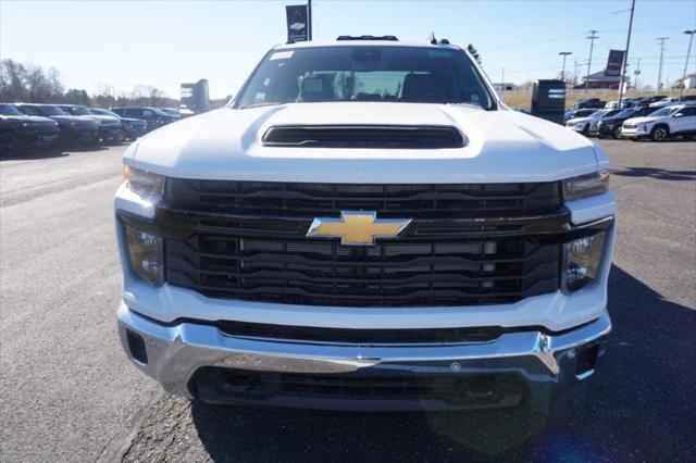 new 2025 Chevrolet Silverado 3500 car, priced at $57,316