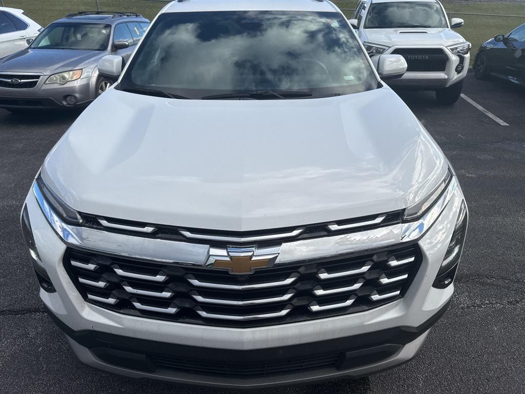 used 2025 Chevrolet Equinox car, priced at $26,957