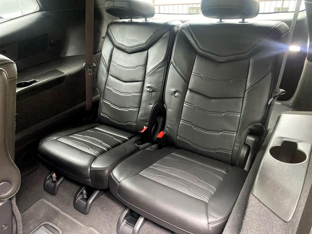 used 2021 Cadillac XT6 car, priced at $35,584