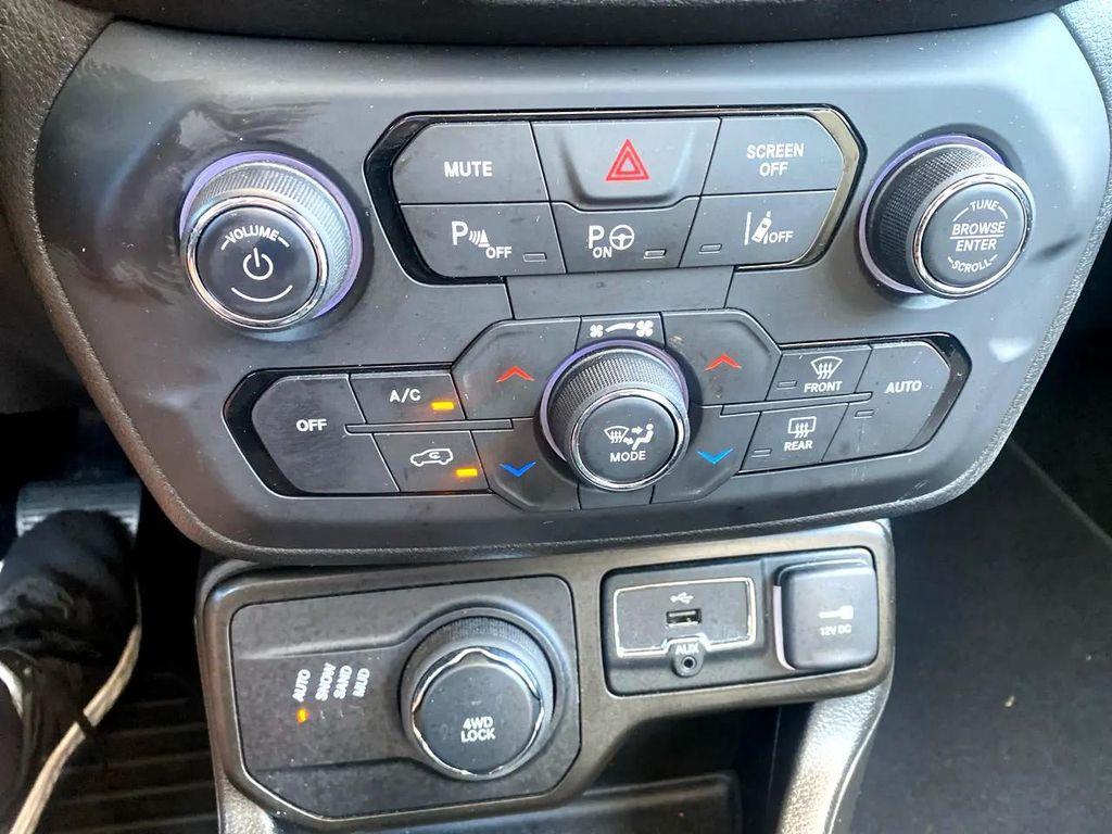 used 2021 Jeep Renegade car, priced at $22,537