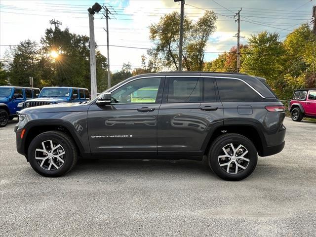 new 2025 Jeep Grand Cherokee car, priced at $39,674