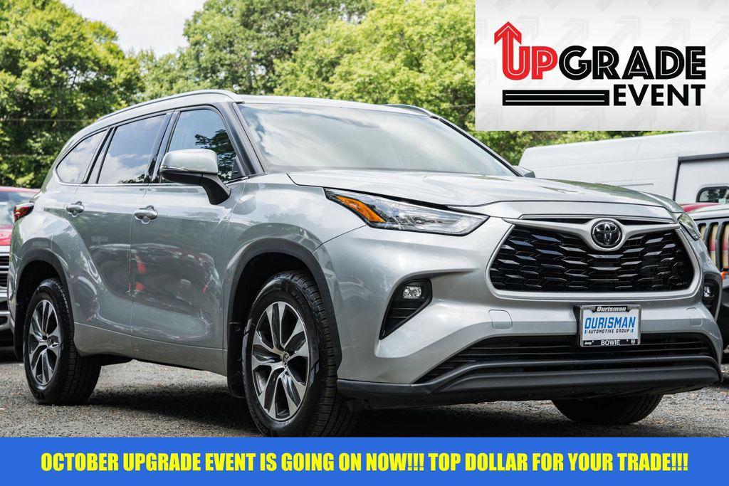used 2020 Toyota Highlander car, priced at $25,500