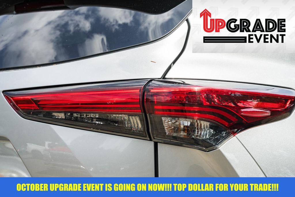 used 2020 Toyota Highlander car, priced at $25,500