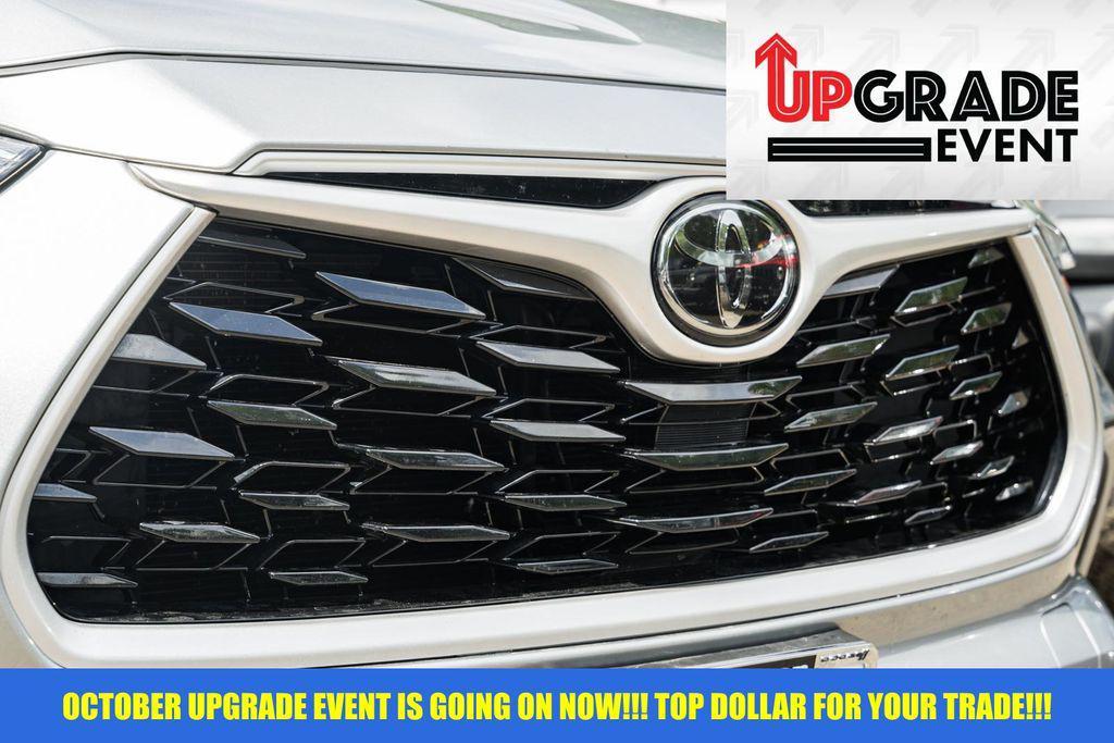 used 2020 Toyota Highlander car, priced at $25,500