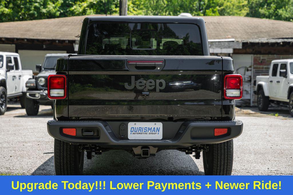 new 2025 Jeep Gladiator car, priced at $41,840