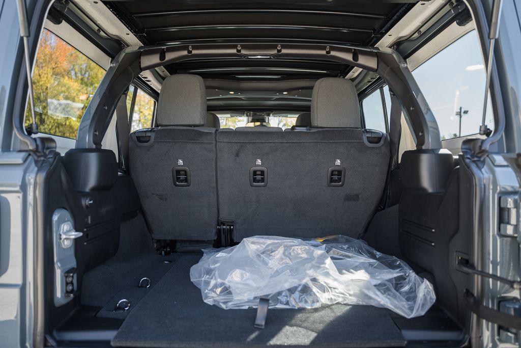 new 2025 Jeep Wrangler car, priced at $41,995