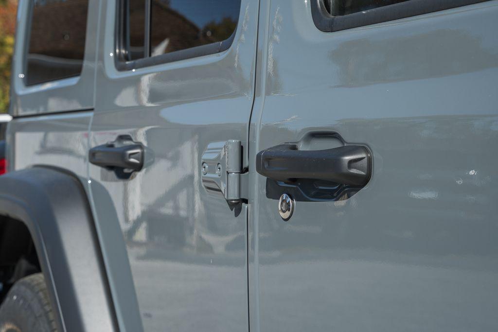 new 2025 Jeep Wrangler car, priced at $41,995