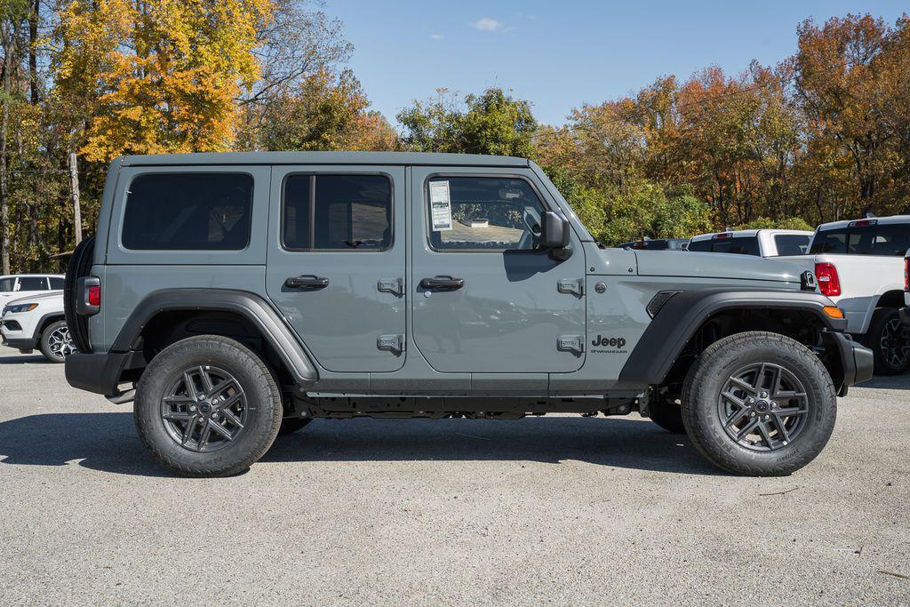 new 2025 Jeep Wrangler car, priced at $41,995