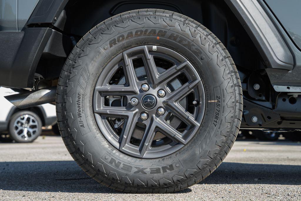 new 2025 Jeep Wrangler car, priced at $41,995