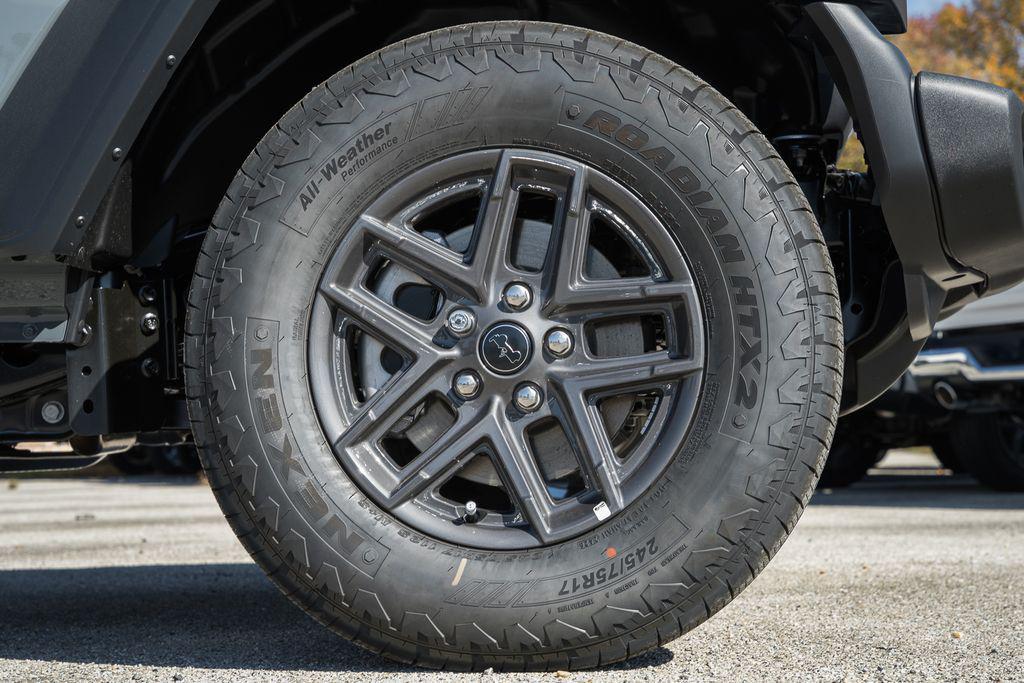 new 2025 Jeep Wrangler car, priced at $41,995