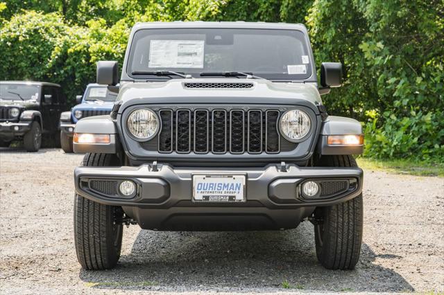 new 2025 Jeep Gladiator car, priced at $43,740