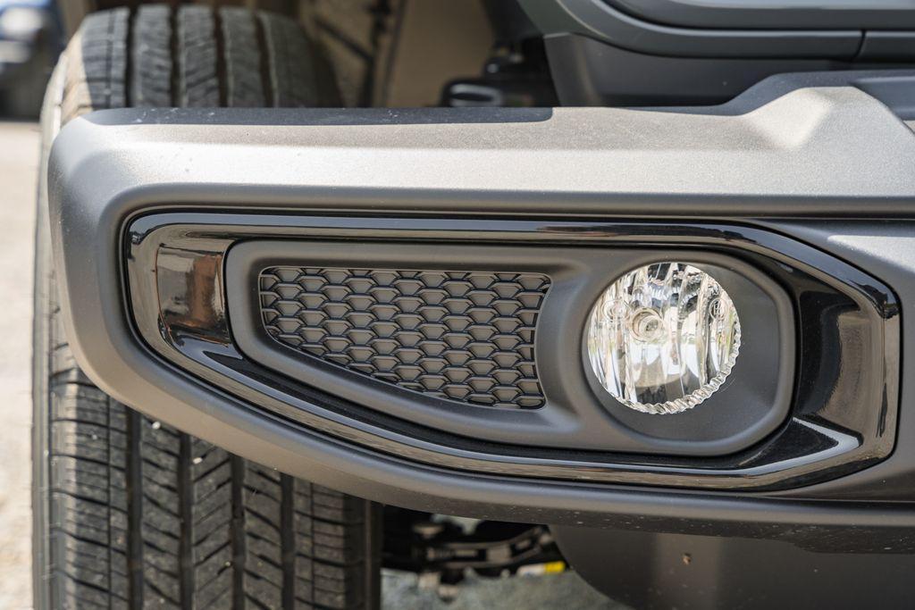 new 2025 Jeep Gladiator car, priced at $51,035