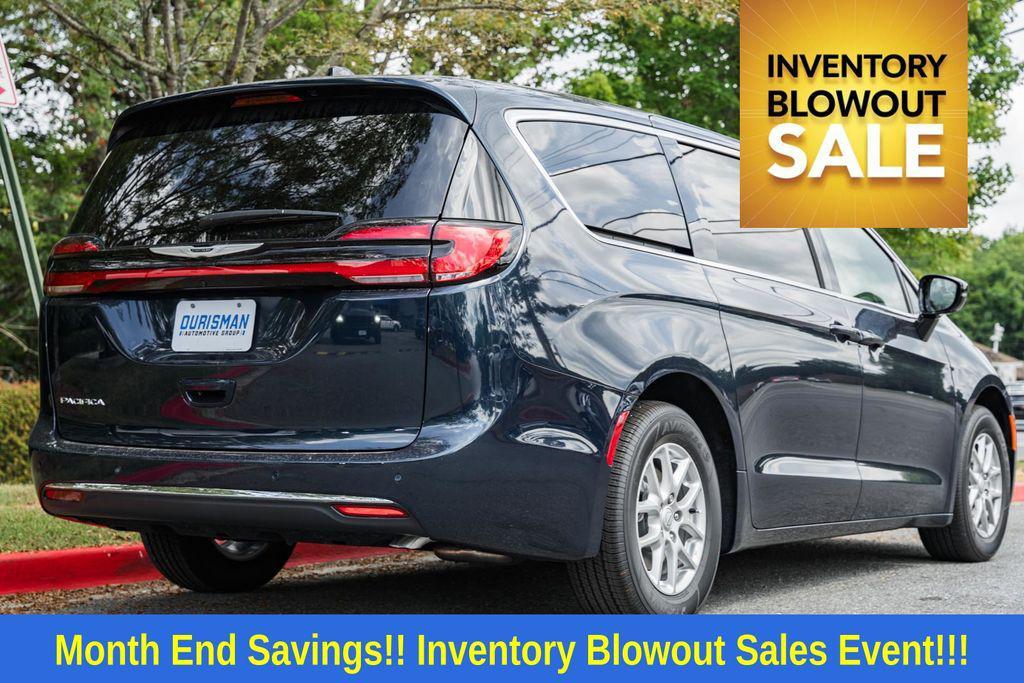 new 2025 Chrysler Pacifica car, priced at $38,021