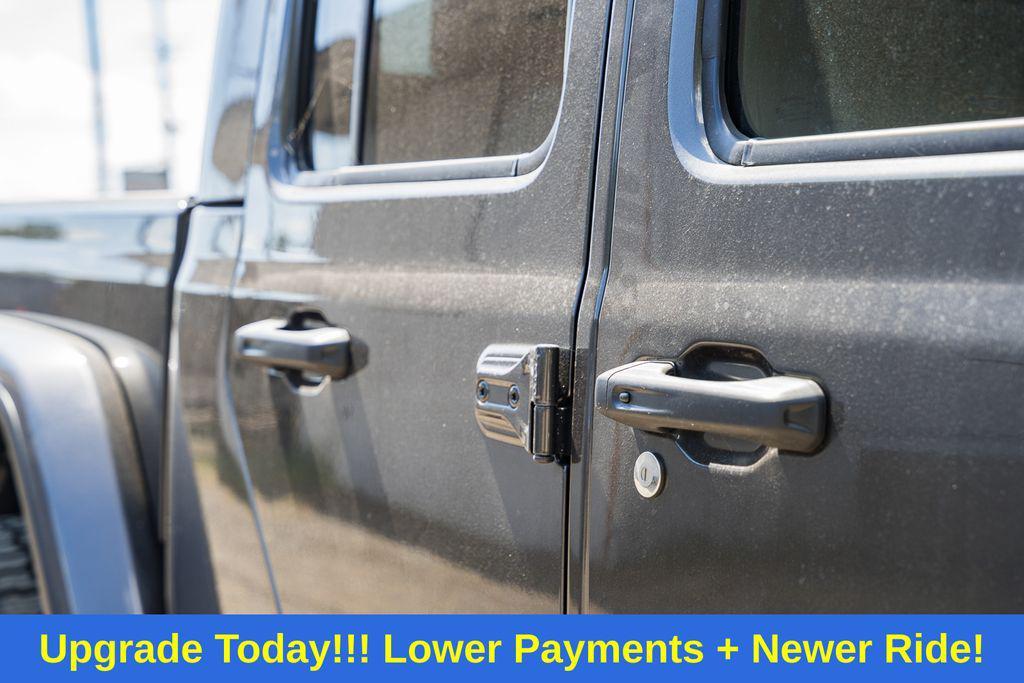 new 2025 Jeep Gladiator car, priced at $51,735