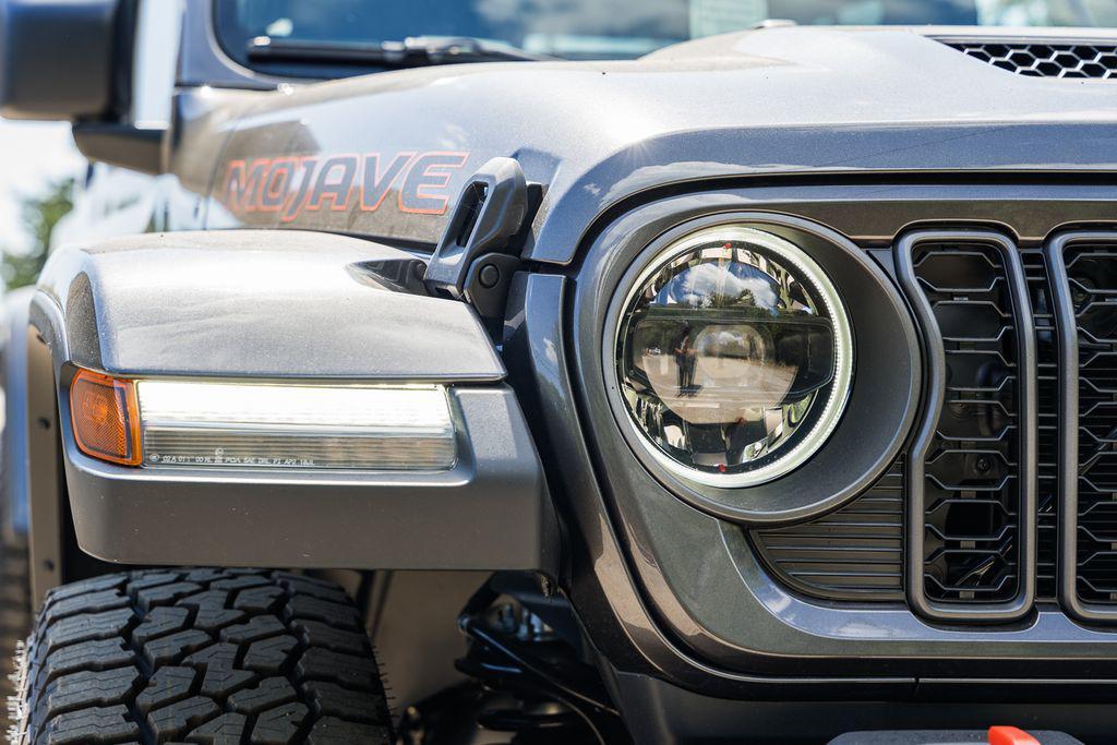 new 2025 Jeep Gladiator car, priced at $48,235